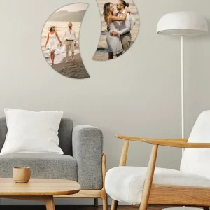 Kişiye Özel Ay Şeklinde 2 Parça Ahşap Tablo – Fotoğraflı Dekoratif Duvar Dekoru